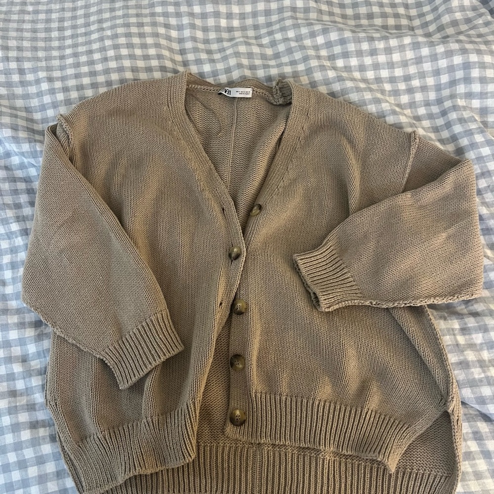 Zara Women's Brown Cardigan Sweater